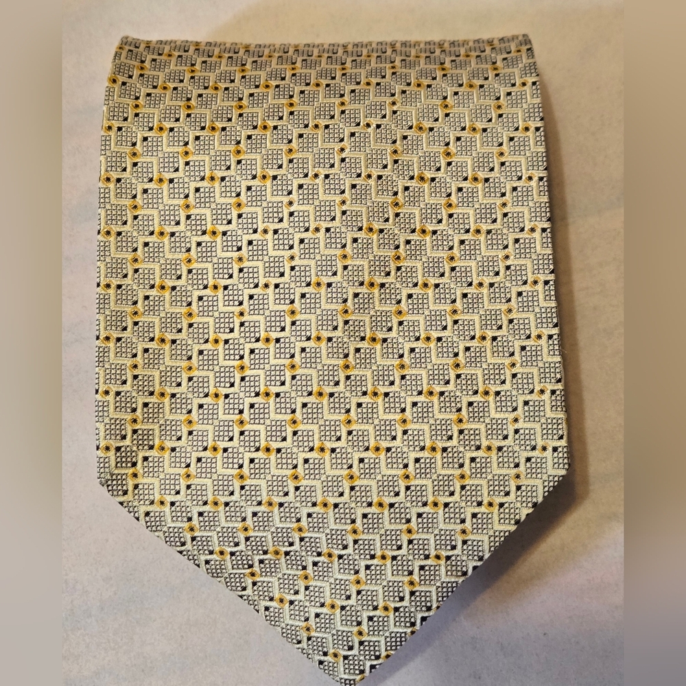 Frank Stella Ltd NY Men's 100% Silk Tie Geometric Pattern Yellow Gray Black